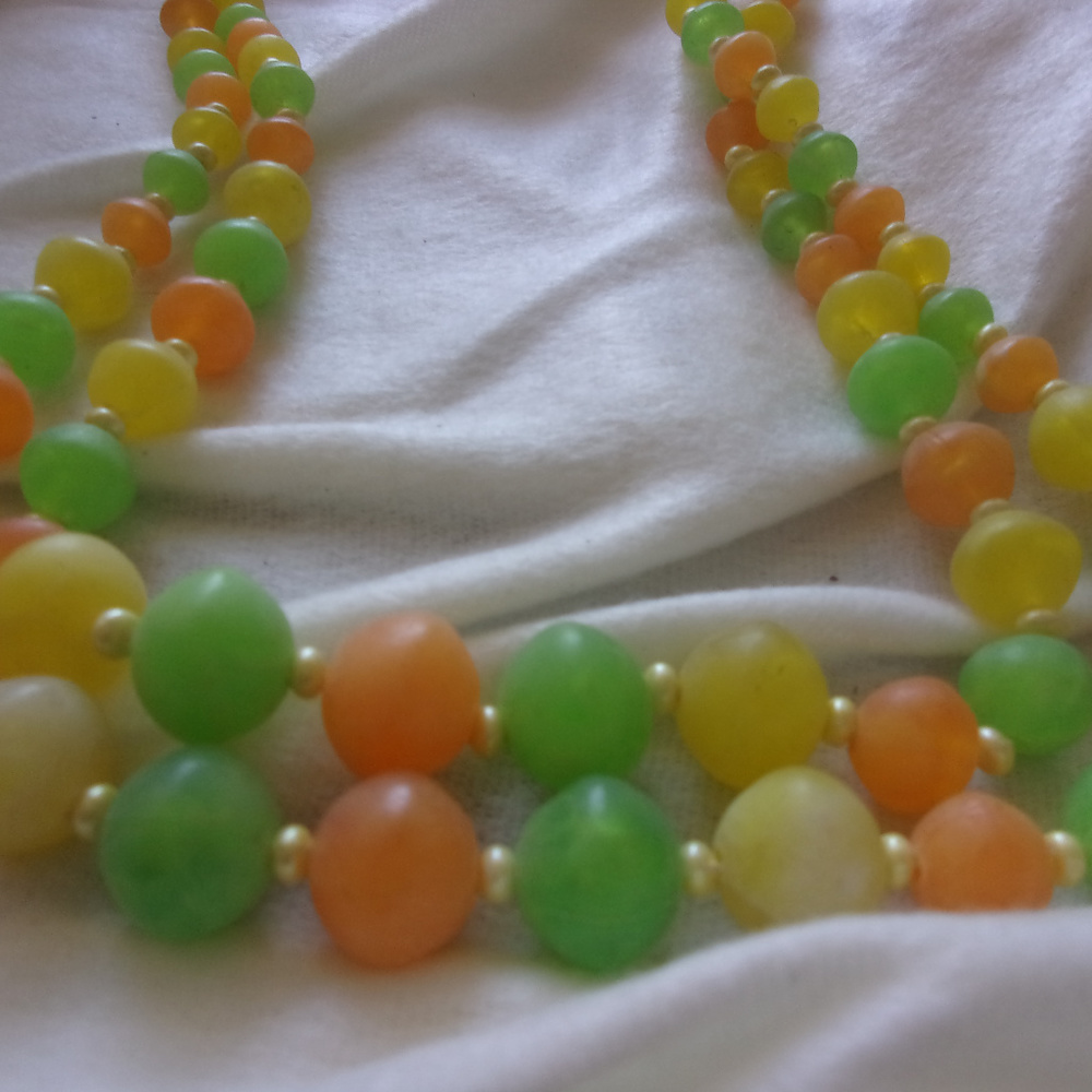 Vintage Hong Kong Citrus palette necklace - Picture 2 of 3